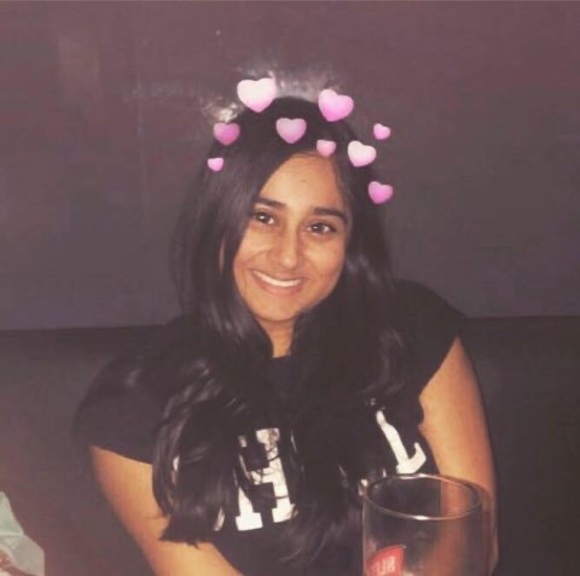 Meet your Posher, Esha - Picture 1 of 1